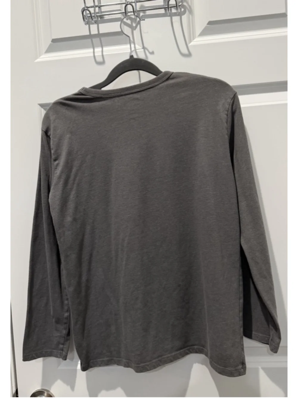 The Children's Place Boys Gray Long Sleeve Crew Neck Graphic T-Shirt XL (14)